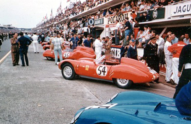 1959 Le Mans 24 Hours. Number 51 a187N driven Mexican Rodriguez brothers entered by the NART team, and the Laroche 187N number 52. Both would retire